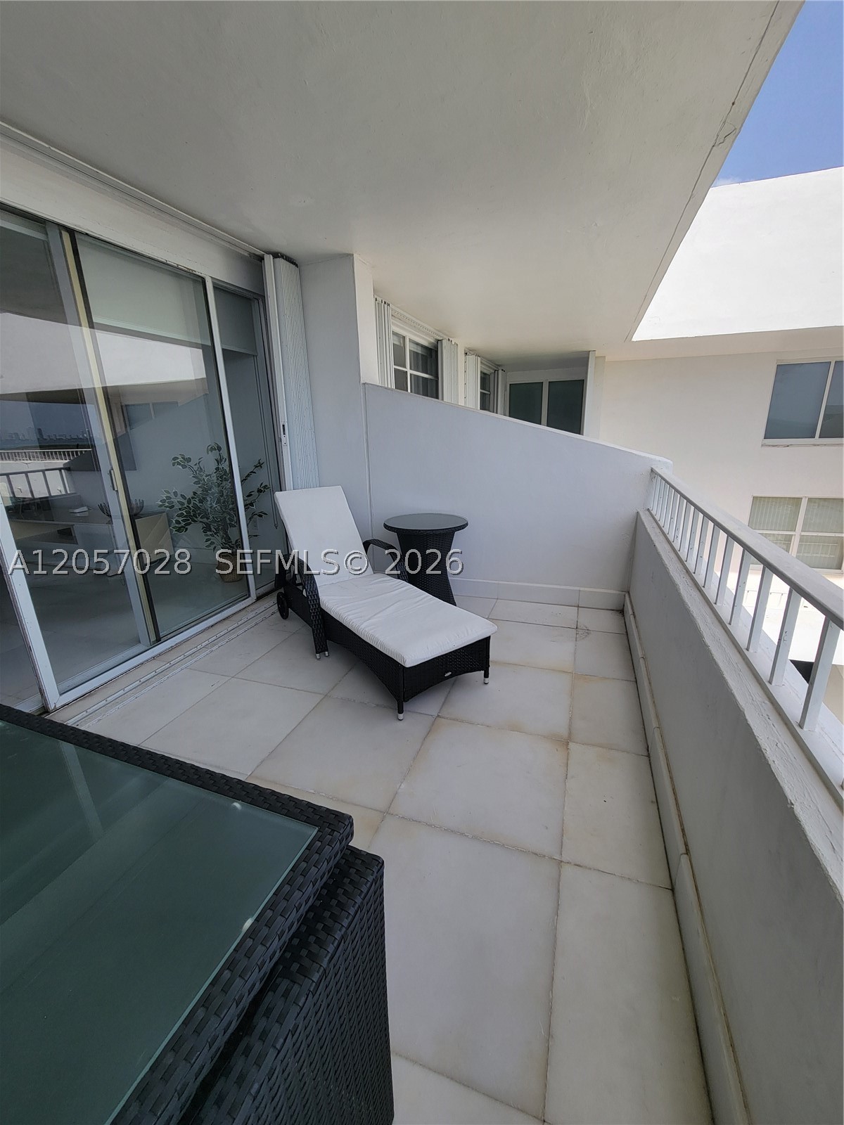 199 Ocean Lane Dr 1206 Property Photo 15