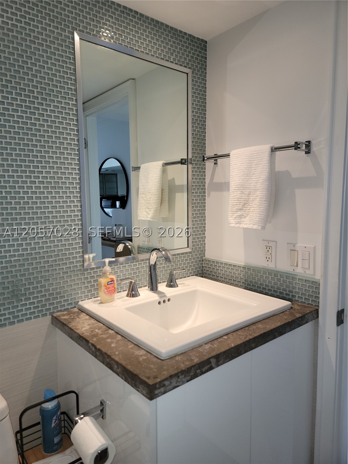 199 Ocean Lane Dr 1206 Property Photo 25
