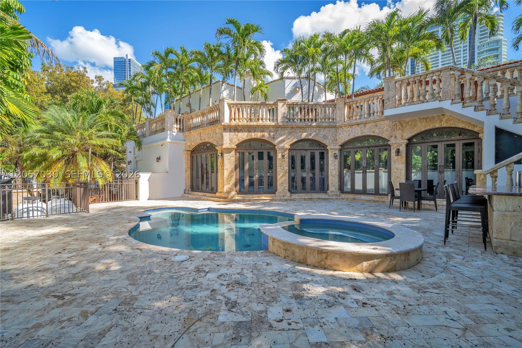 1710 S Miami Ave Property Photo 8