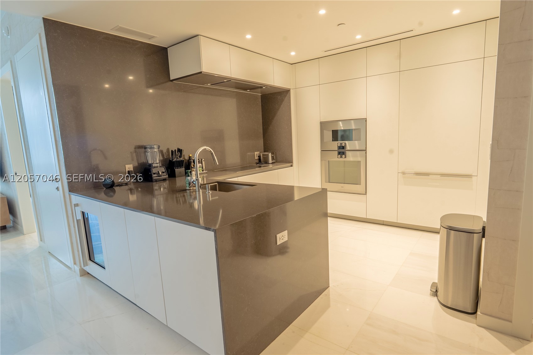 300 Biscayne Boulevard Way 3109w Property Photo 9