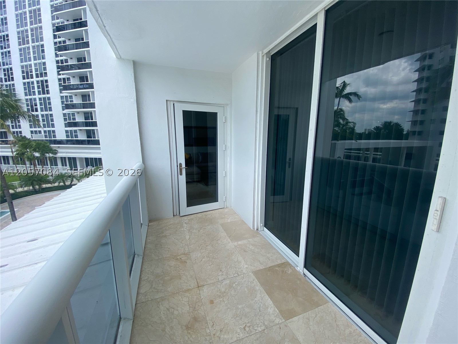 10275 Collins Ave 215 Property Photo 10