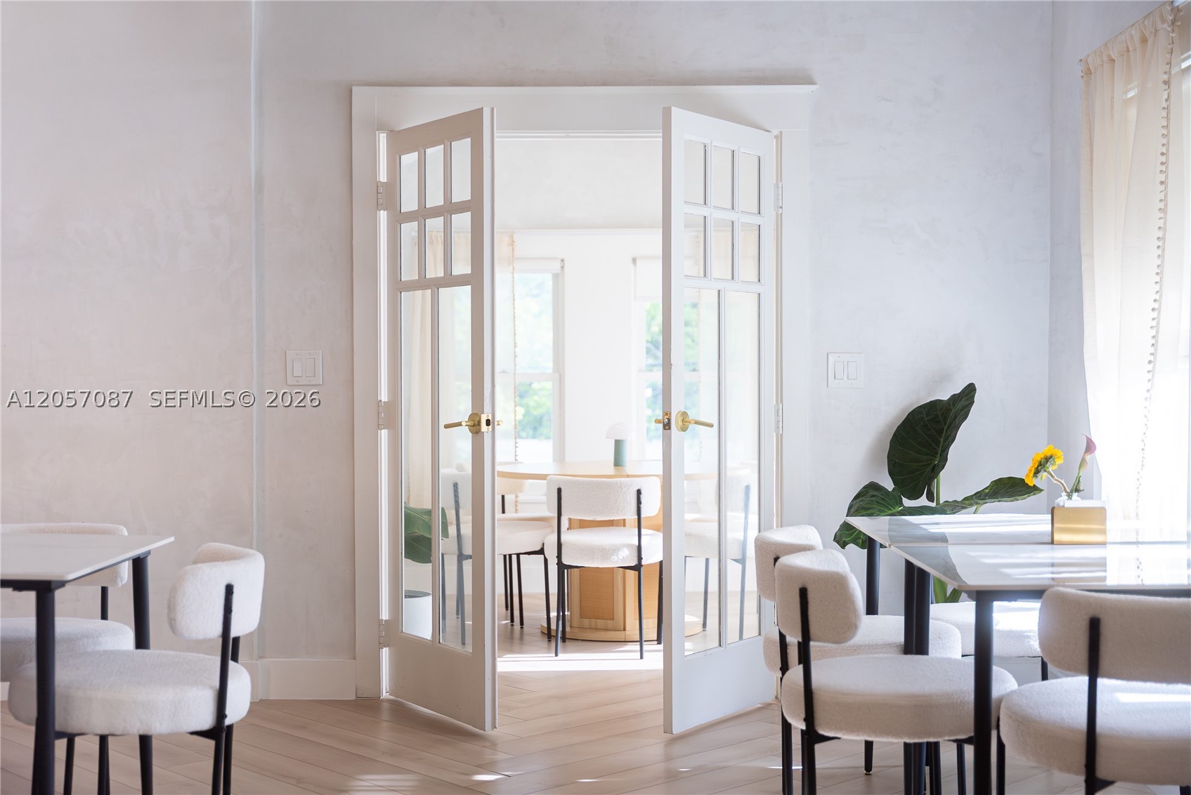 A12057087 Property Photo 1