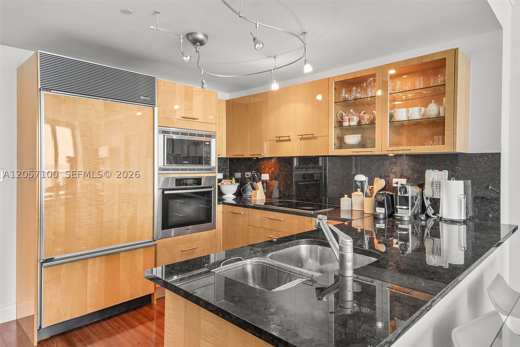 6799 Collins Ave 1103 Property Photo 6