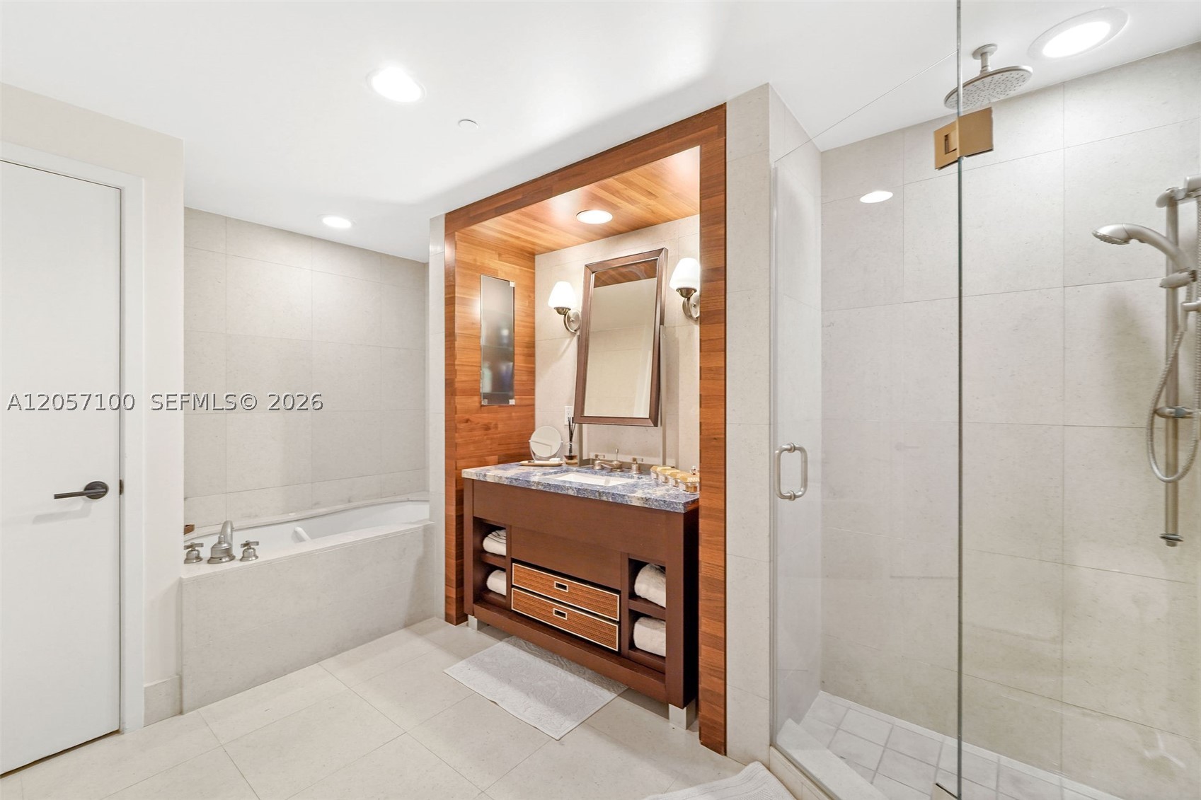 6799 Collins Ave 1103 Property Photo 18