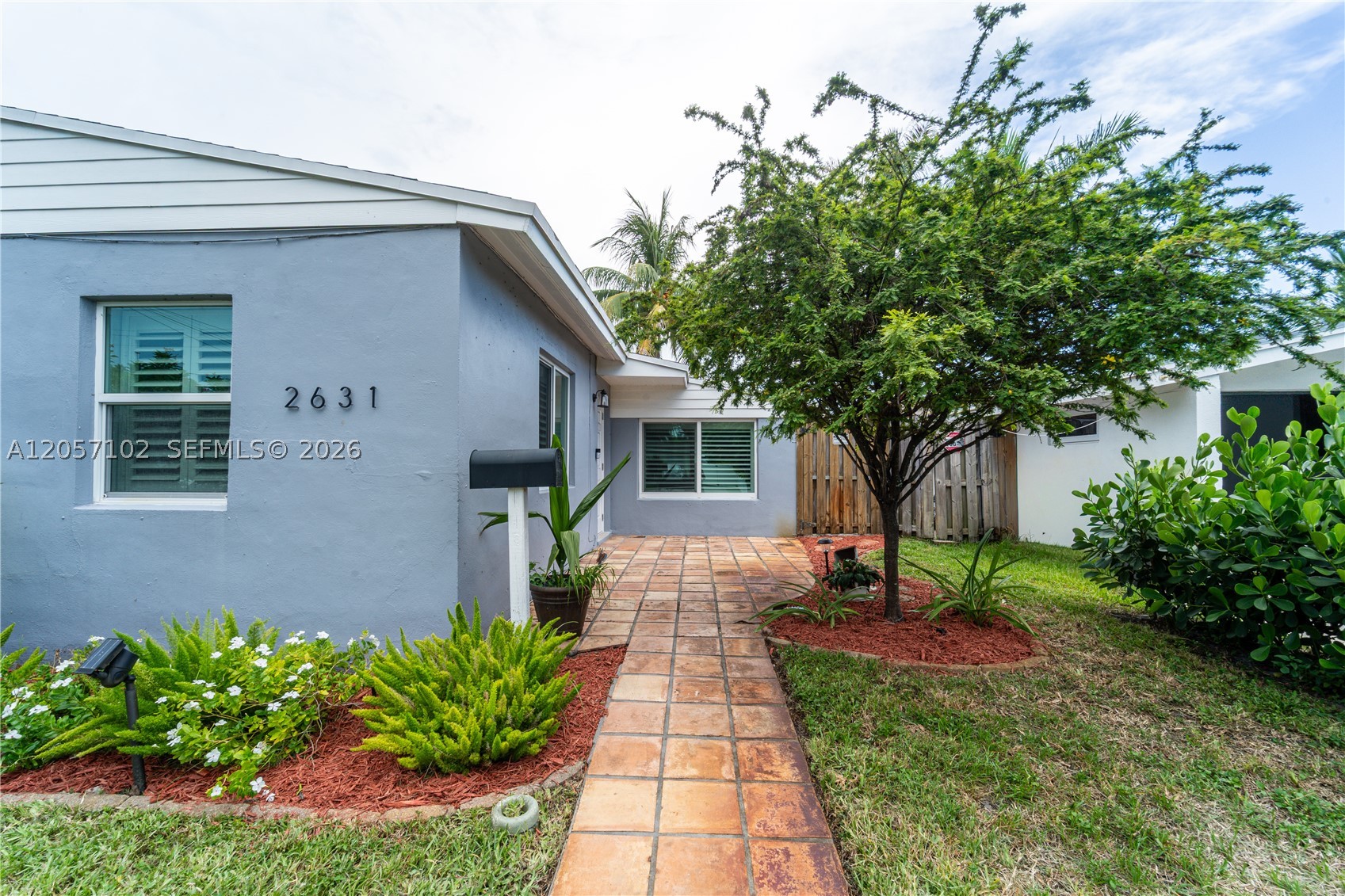 2631 Thomas St Property Photo 1