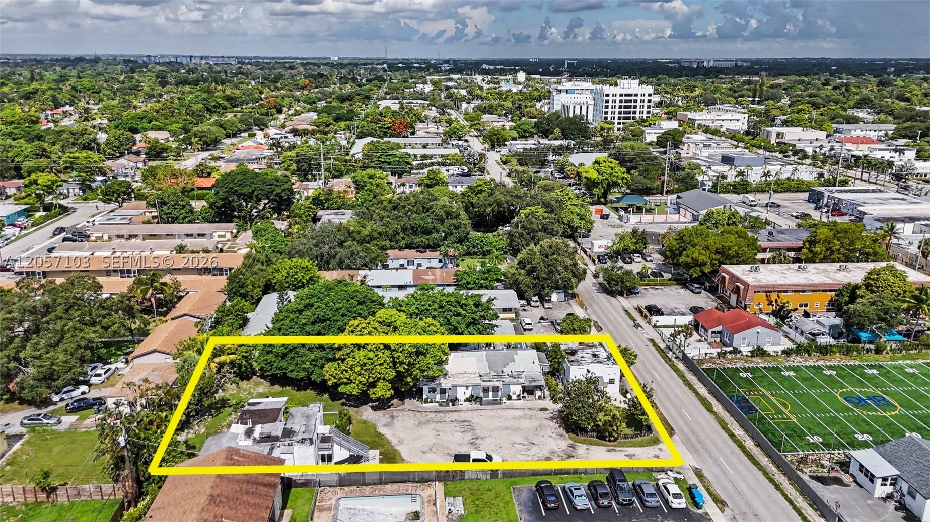 2306 Van Buren St Property Photo 18
