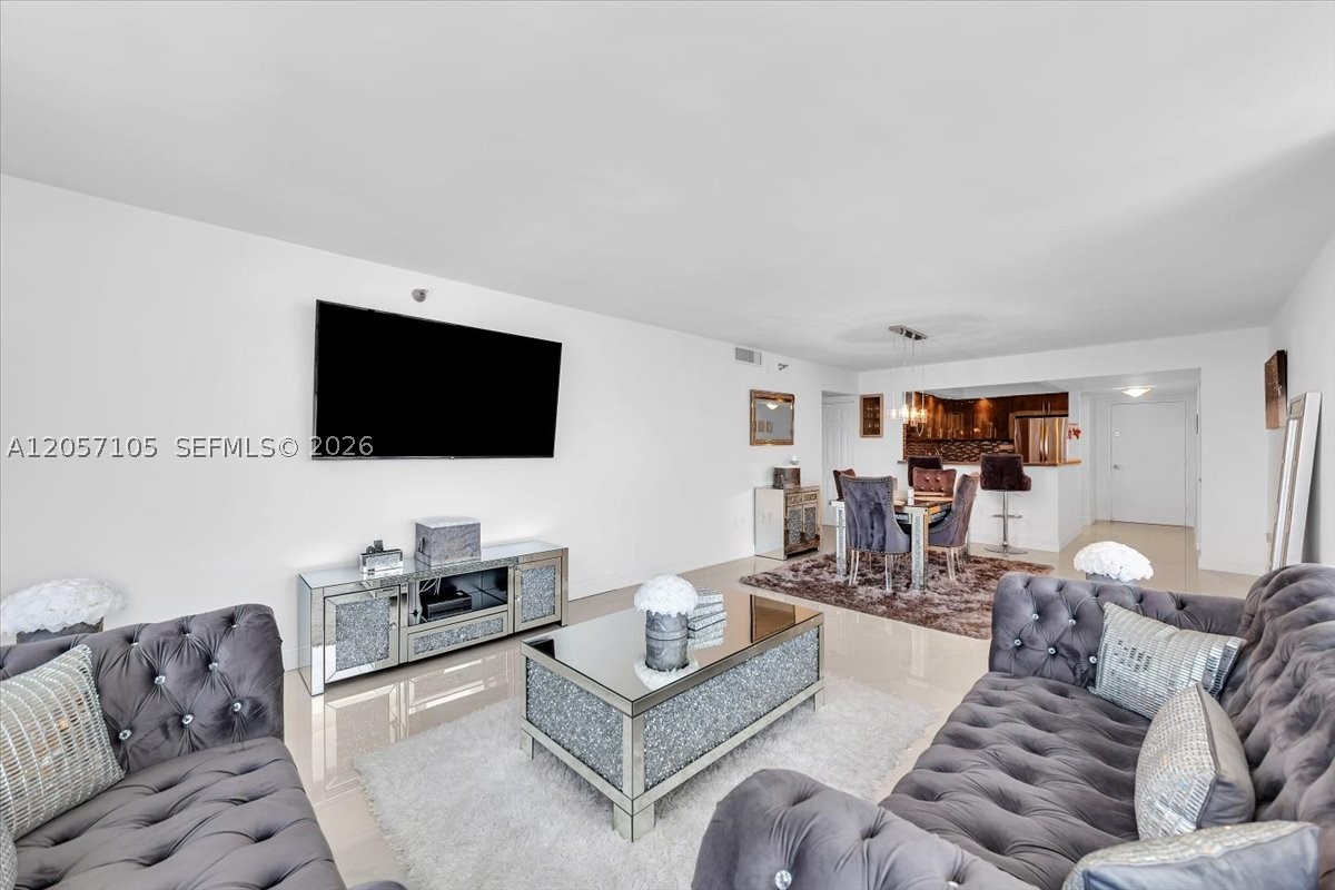 20515 E Country Club Dr 2048 Property Photo 17
