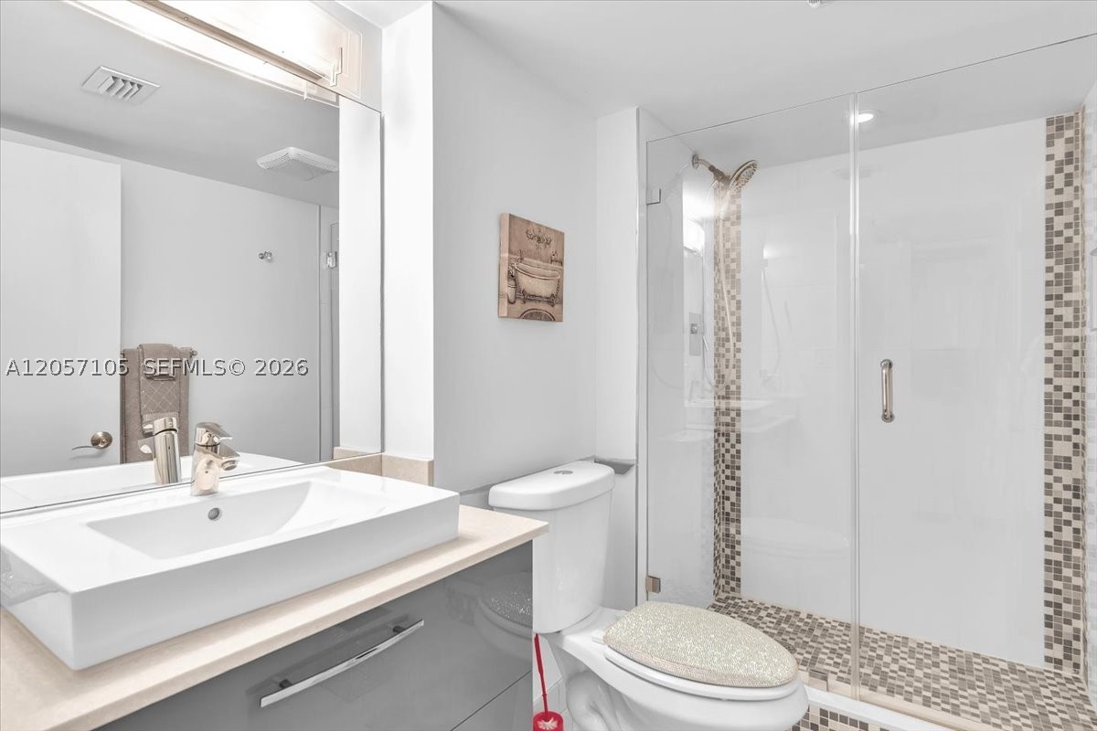 20515 E Country Club Dr 2048 Property Photo 25