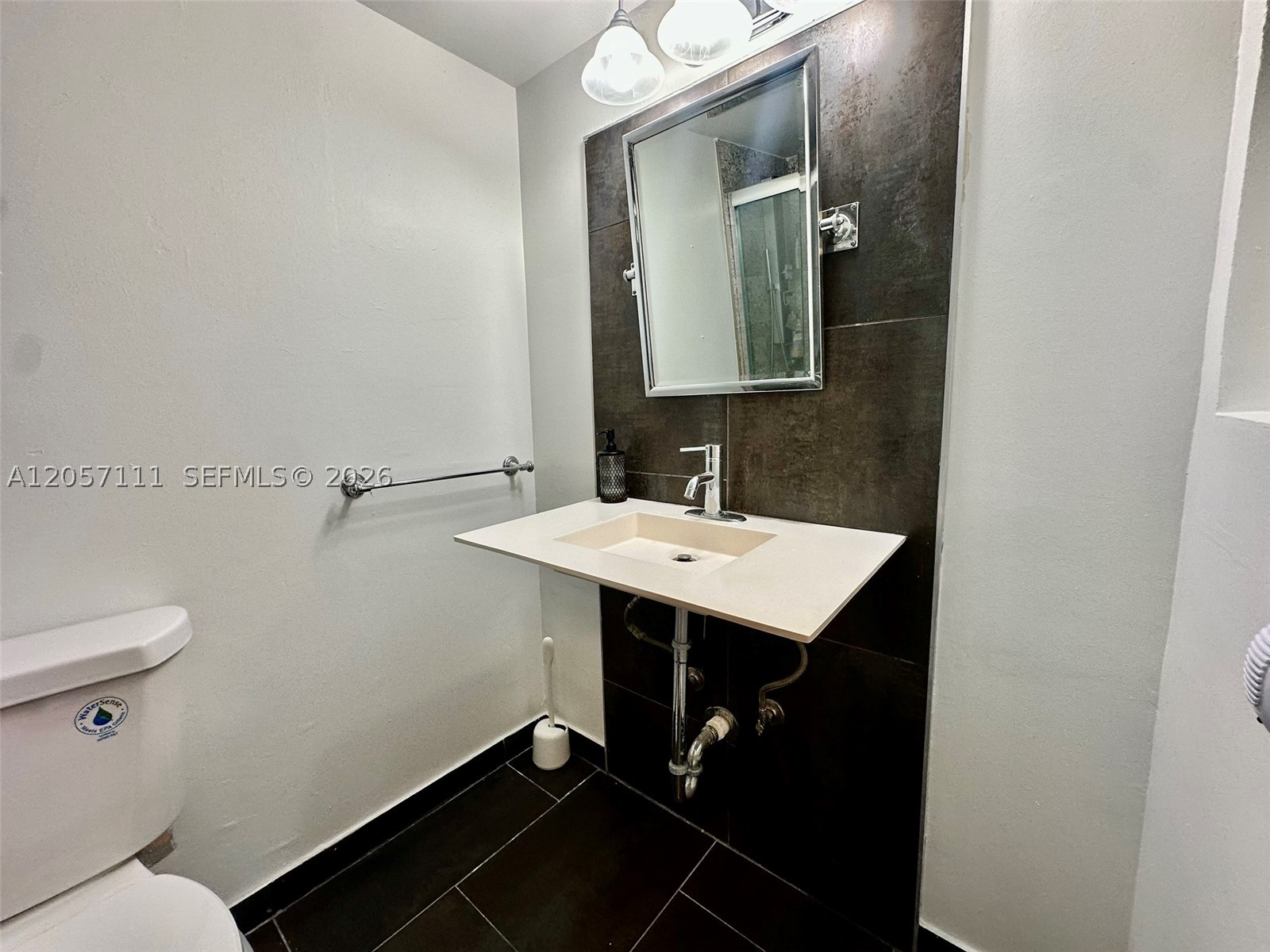 800 Ne 195th St 314 Property Photo 6