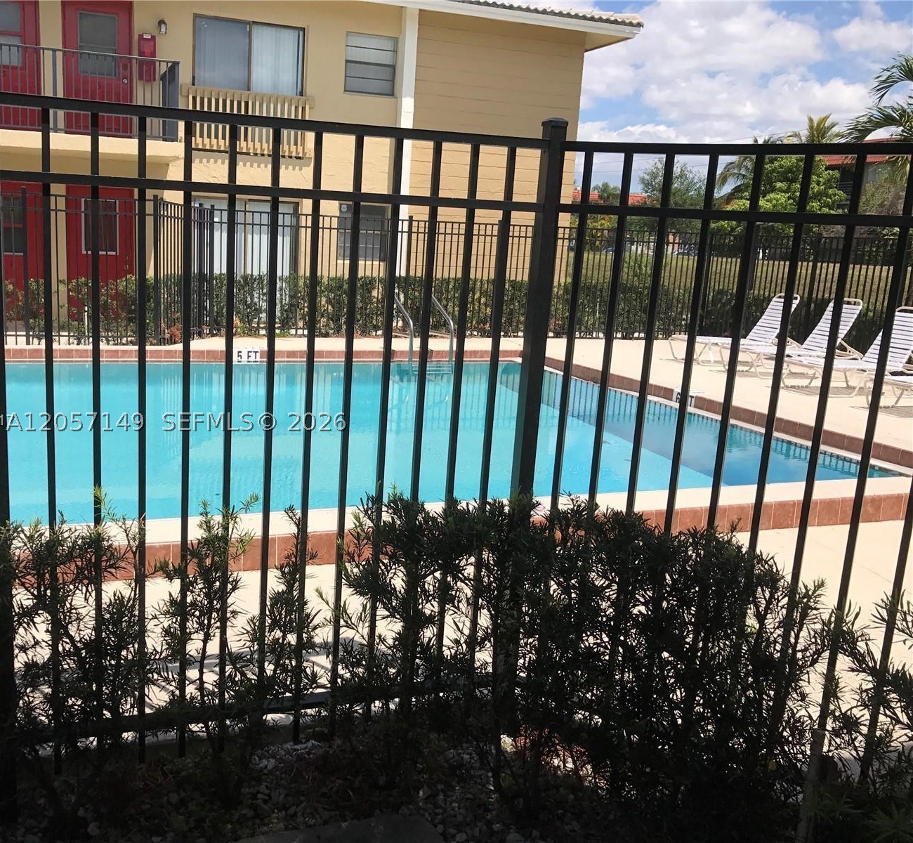 2631 Riverside Dr 2 Property Photo 3