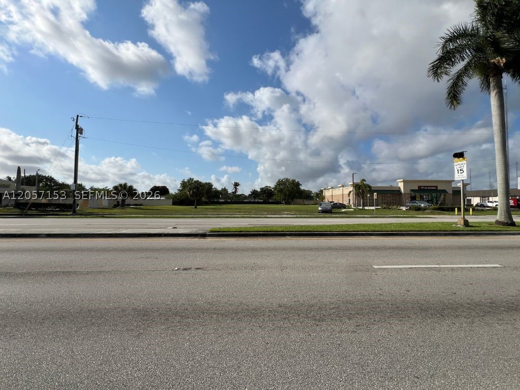 4678 W Hallandale Beach Blvd Property Photo 8