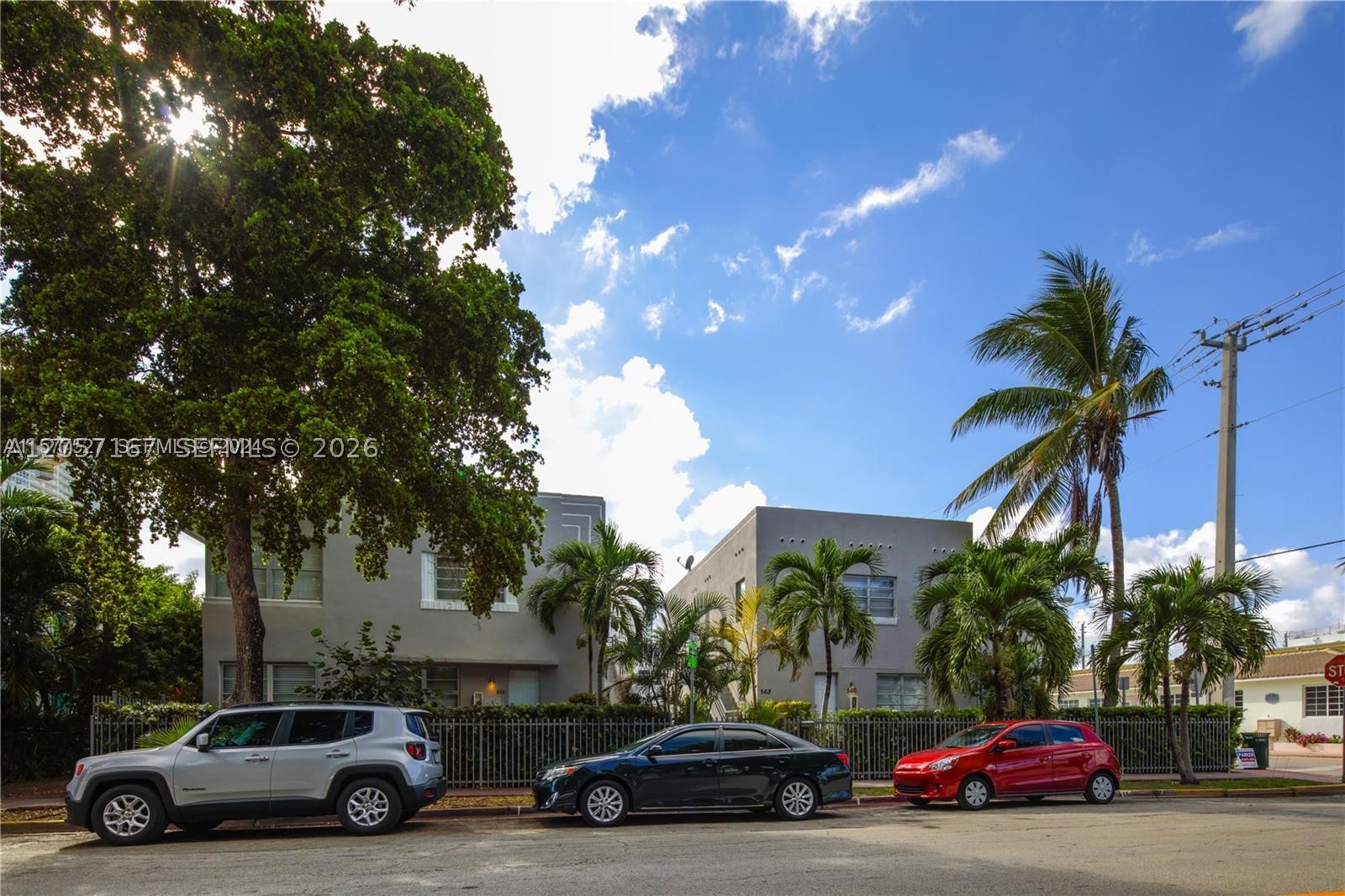 560 Michigan Ave Property Photo 1