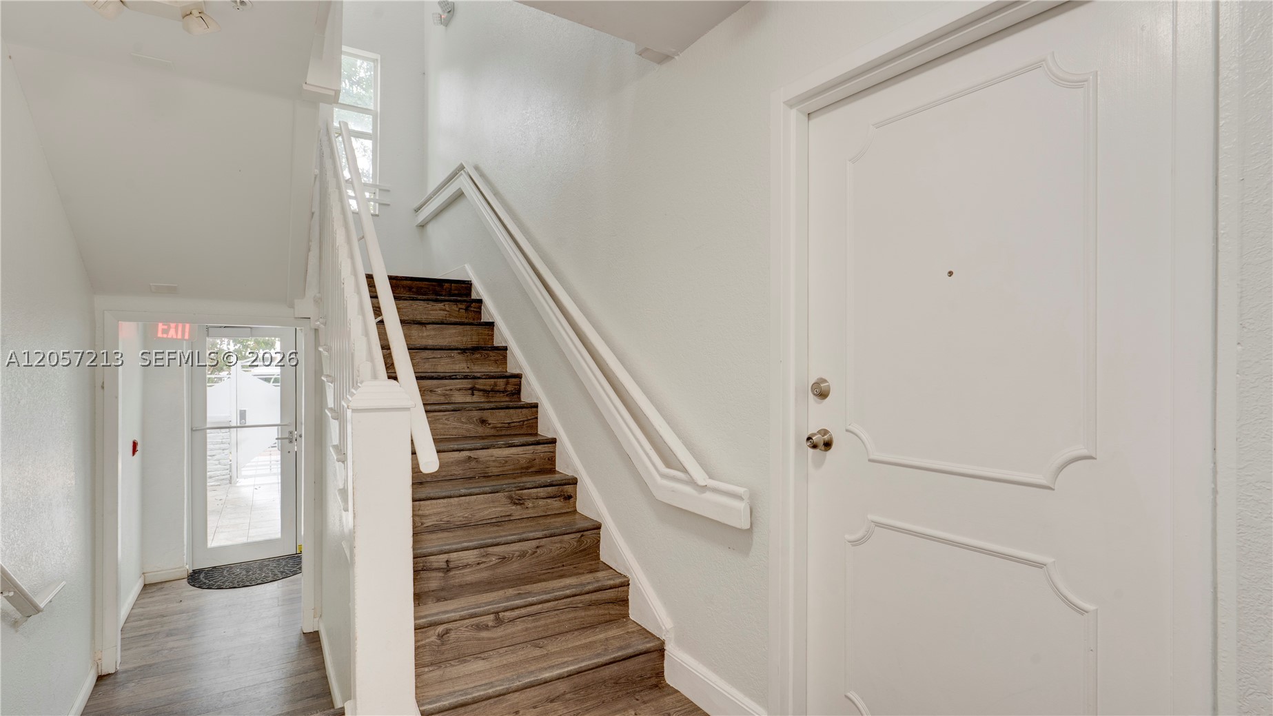 1550 Drexel Ave 101 Property Photo 2