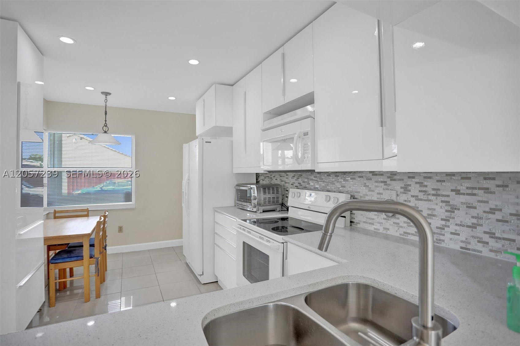 11529 Sw 133rd Ter Property Photo 6