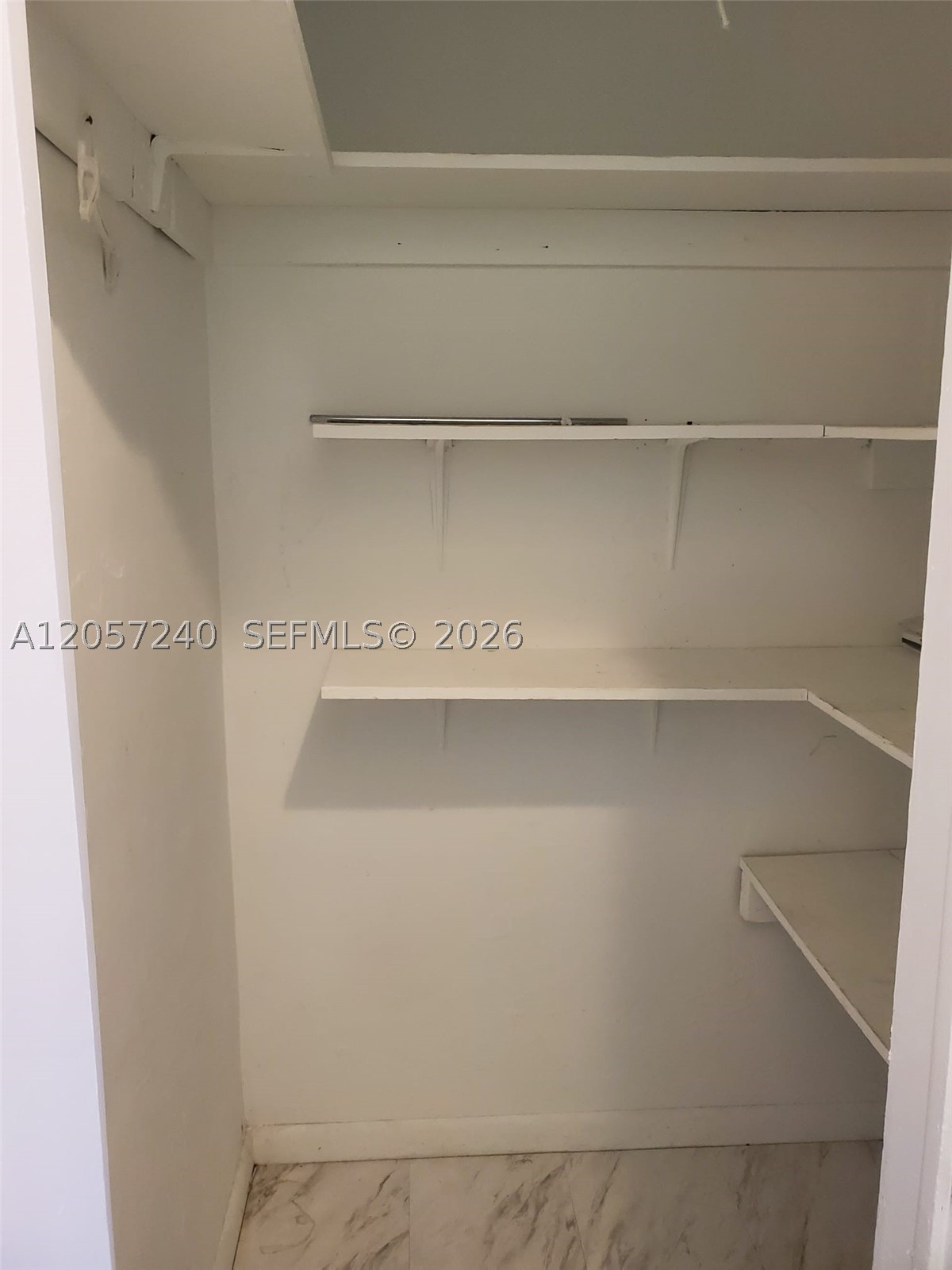 280 Sw 11th Ave 18 Property Photo 10