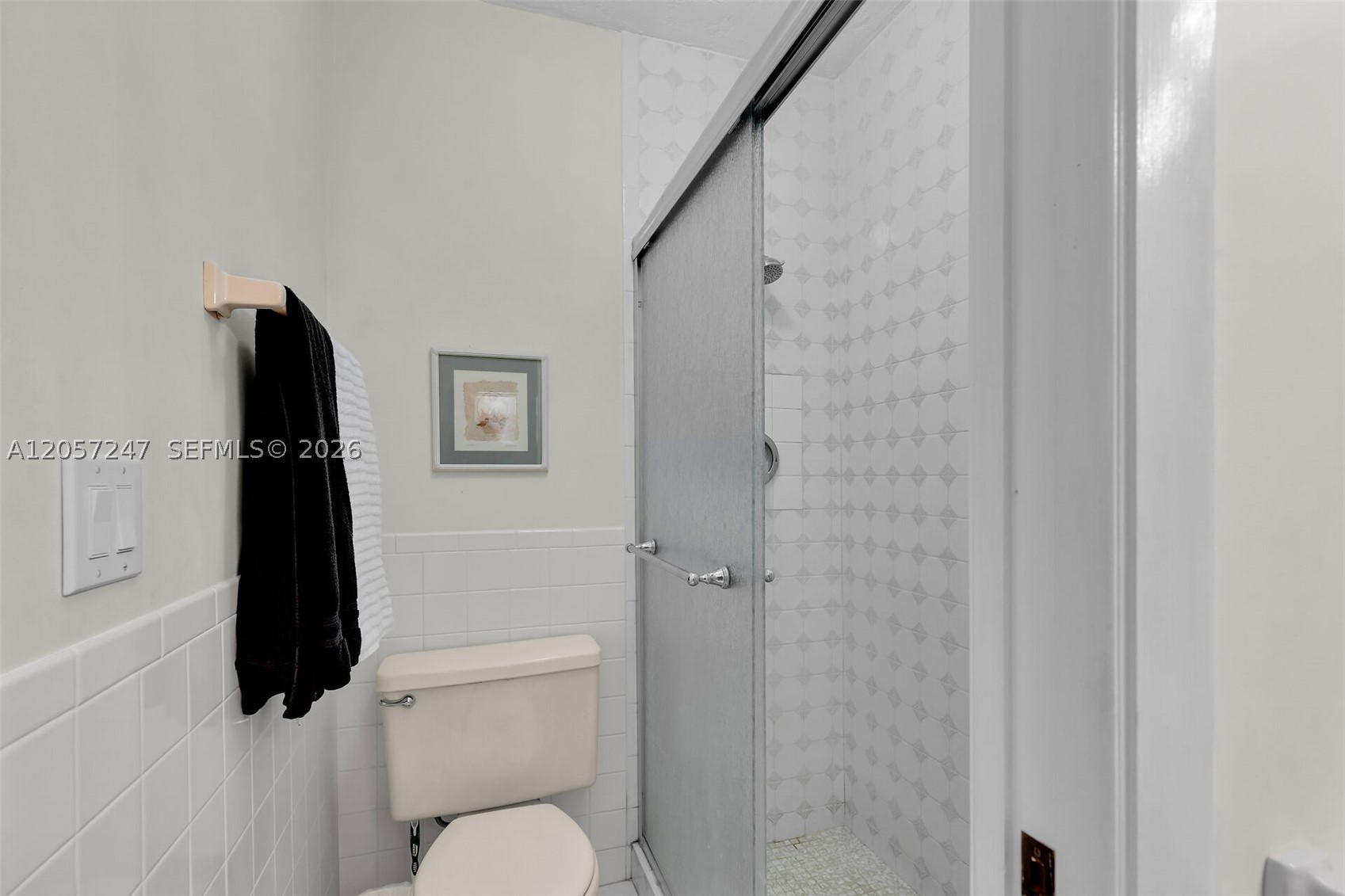350 11th St Property Photo 17