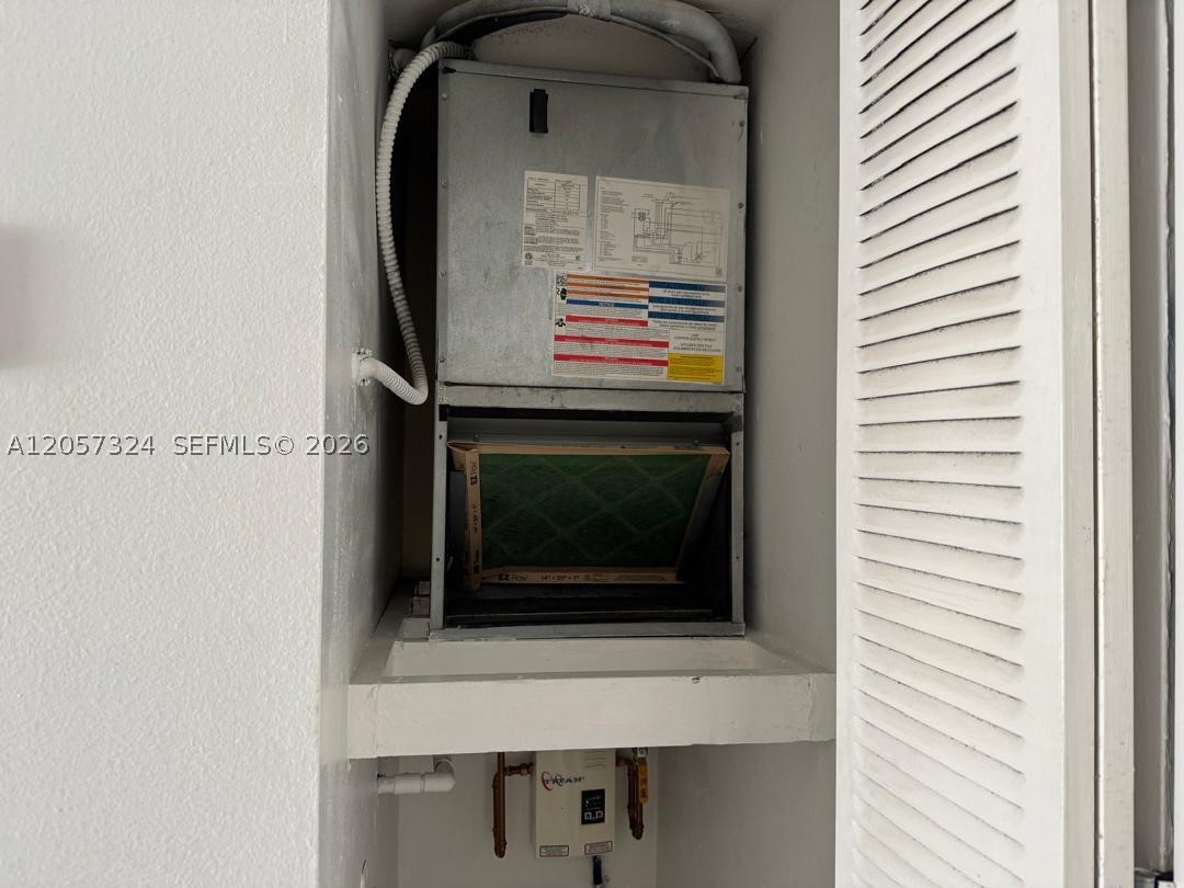 4725 Nw 7th St 206-3 Property Photo 6