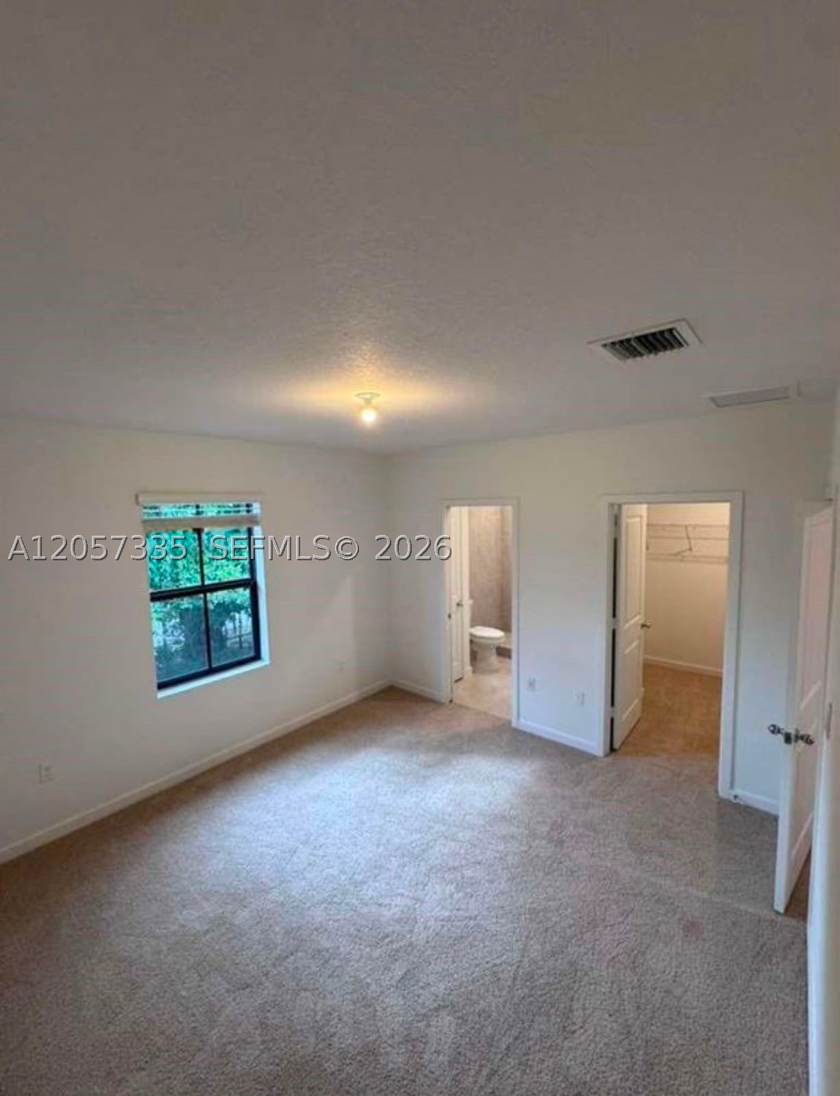 270 Ne 12th St 270 Property Photo 8