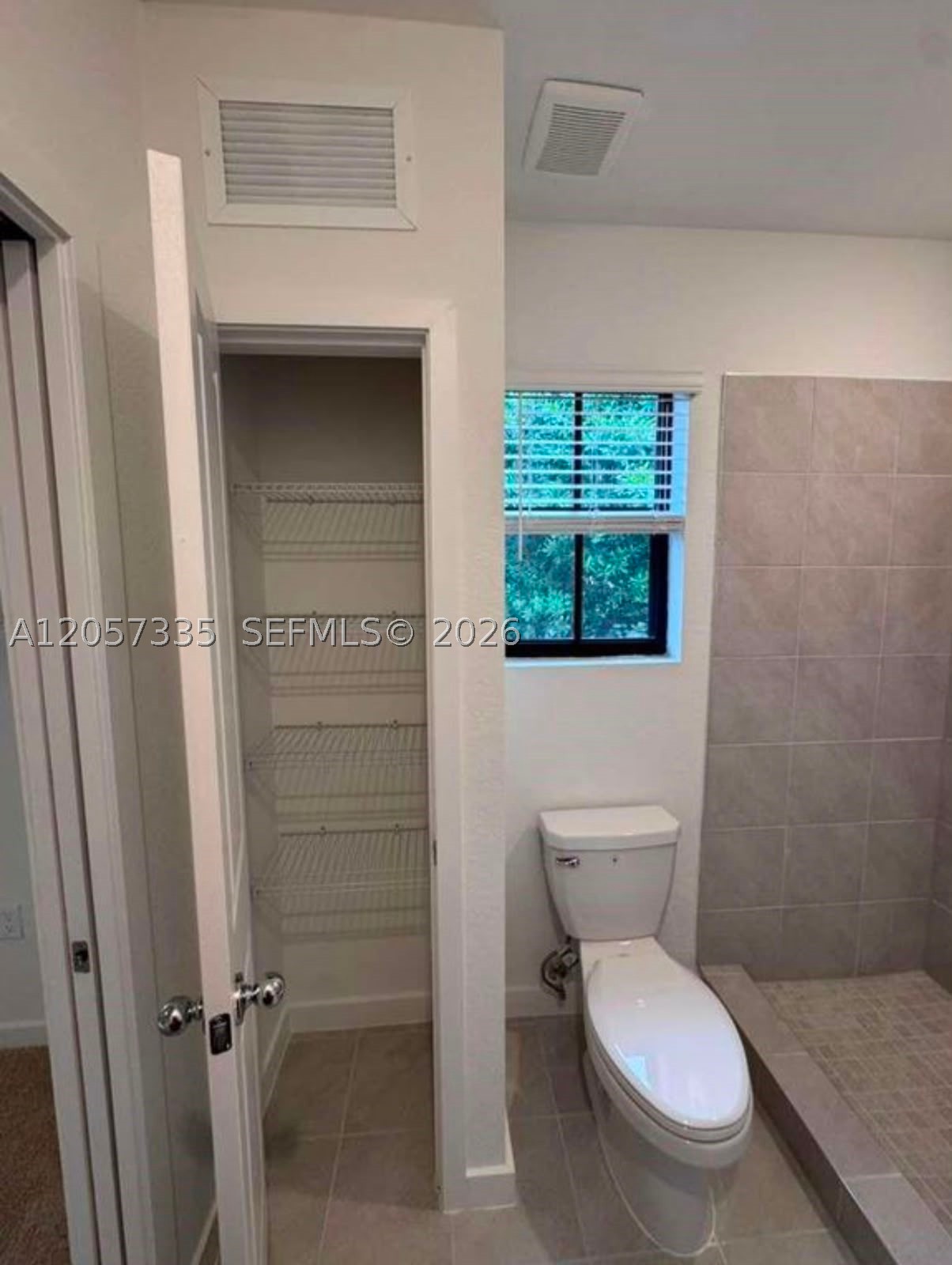 270 Ne 12th St 270 Property Photo 16
