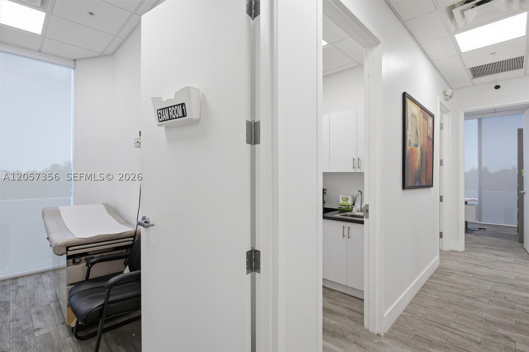 A12057356 Property Photo 12