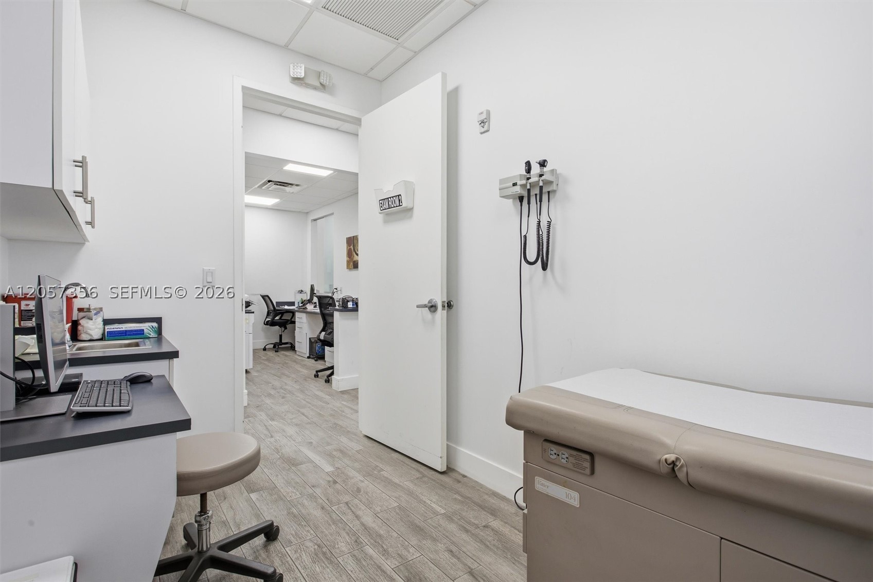 A12057356 Property Photo 16