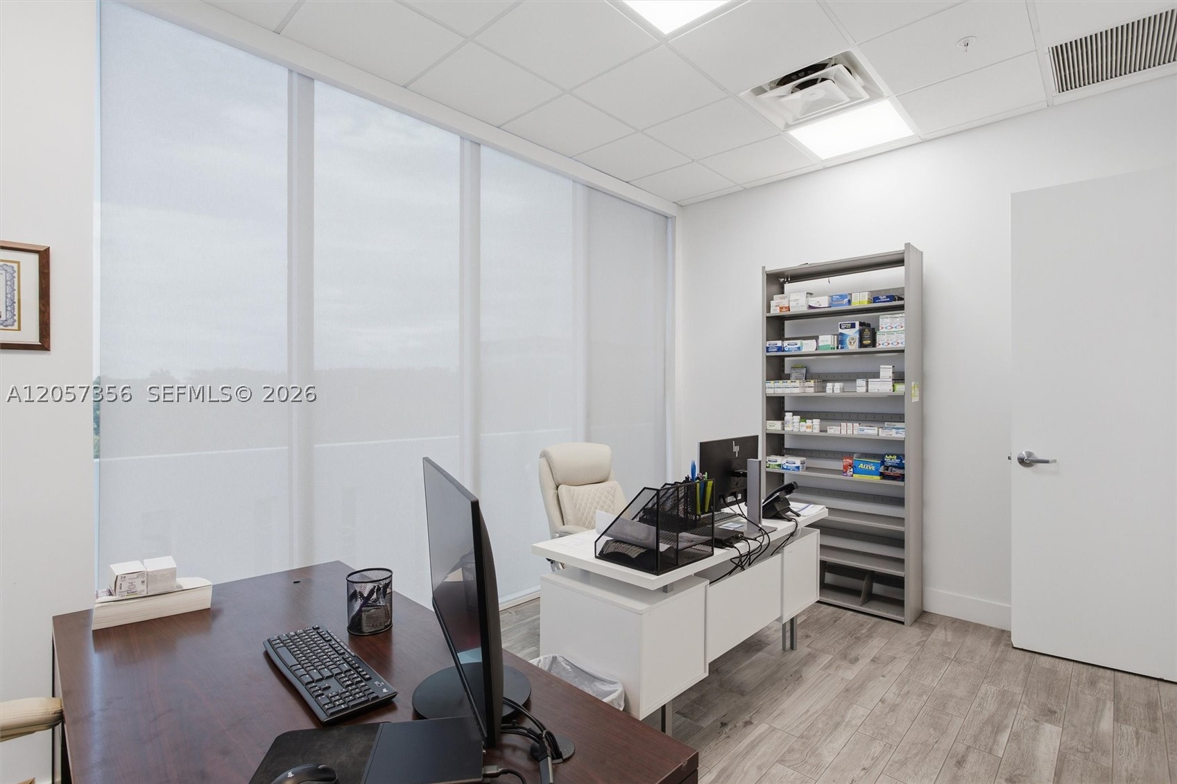 A12057356 Property Photo 22