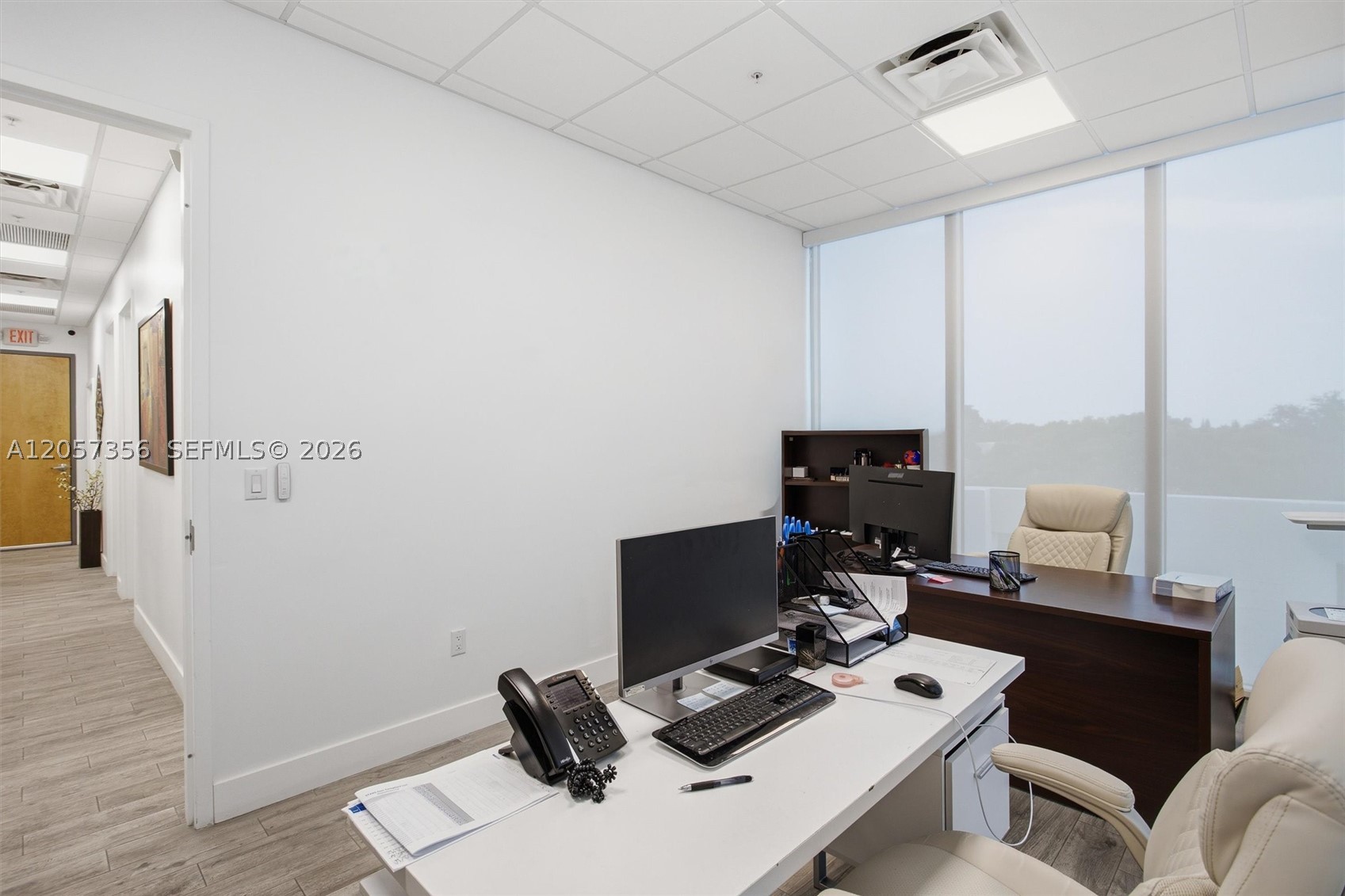 A12057356 Property Photo 23