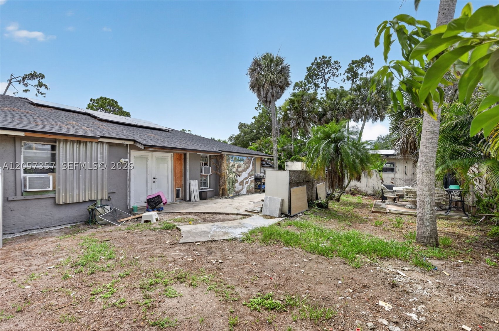 1041 Sanger Street Property Photo 25
