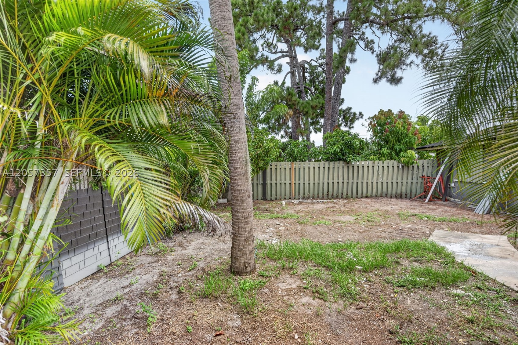1041 Sanger Street Property Photo 27