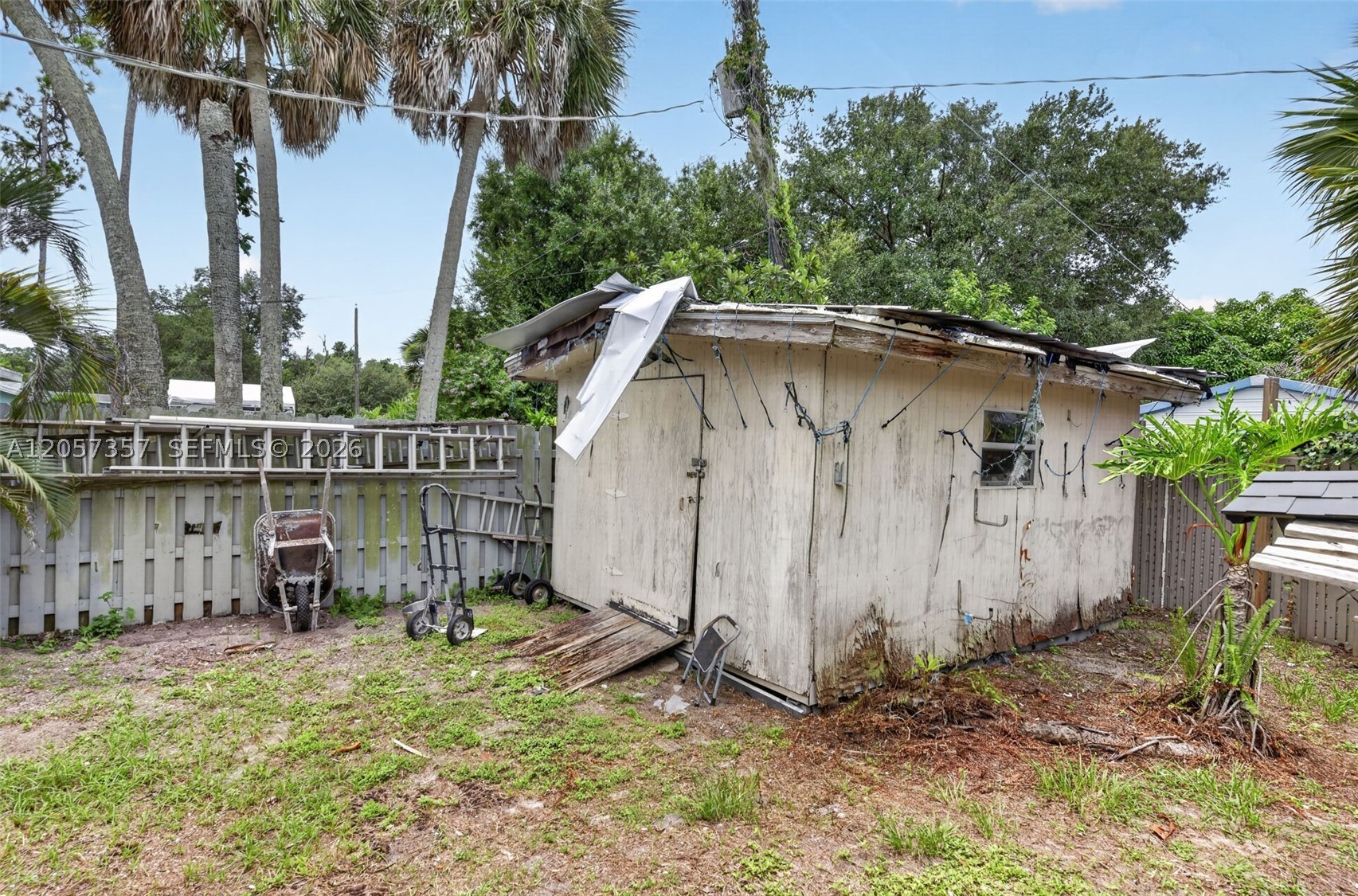 1041 Sanger Street Property Photo 31