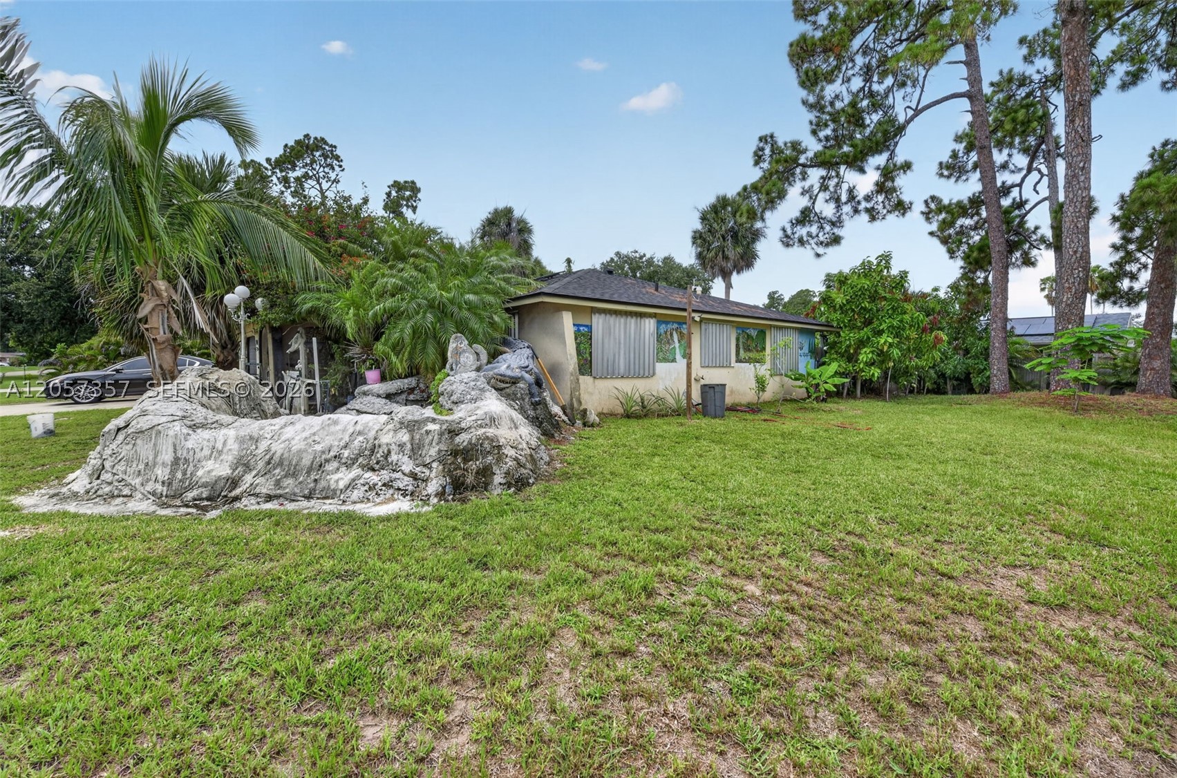 1041 Sanger Street Property Photo 41