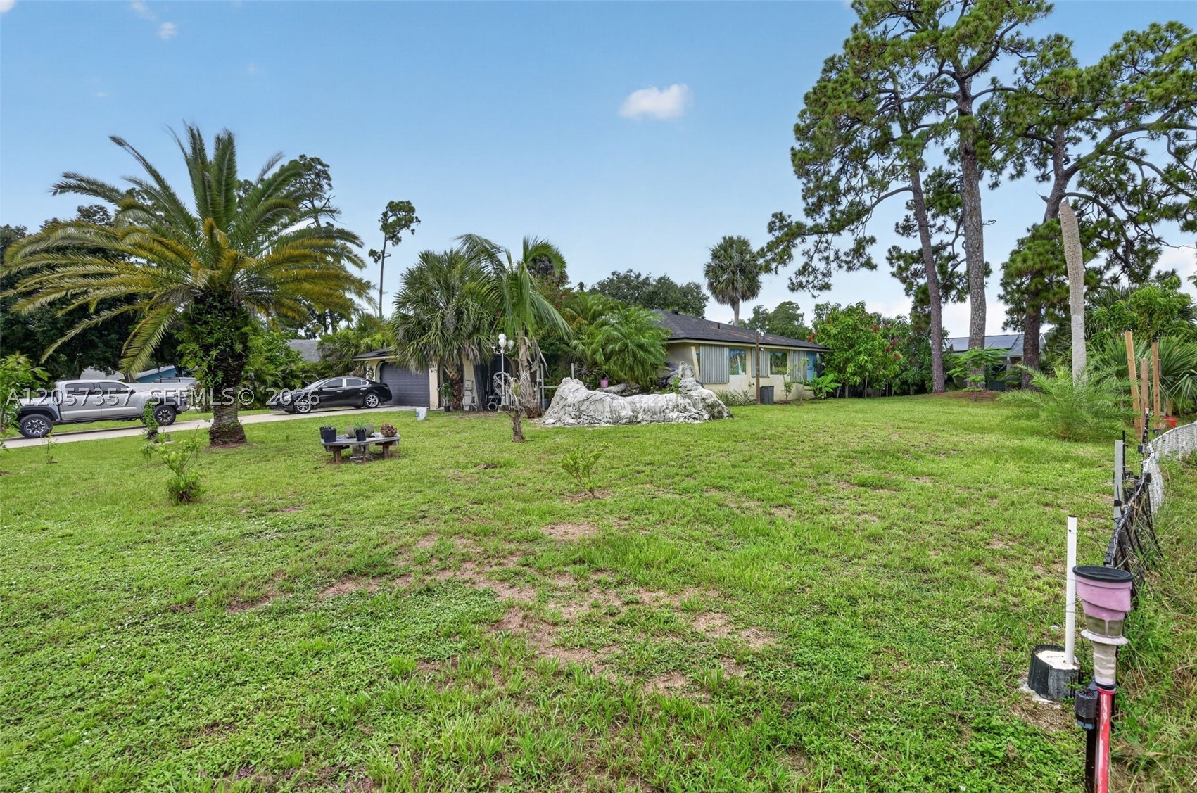1041 Sanger Street Property Photo 43