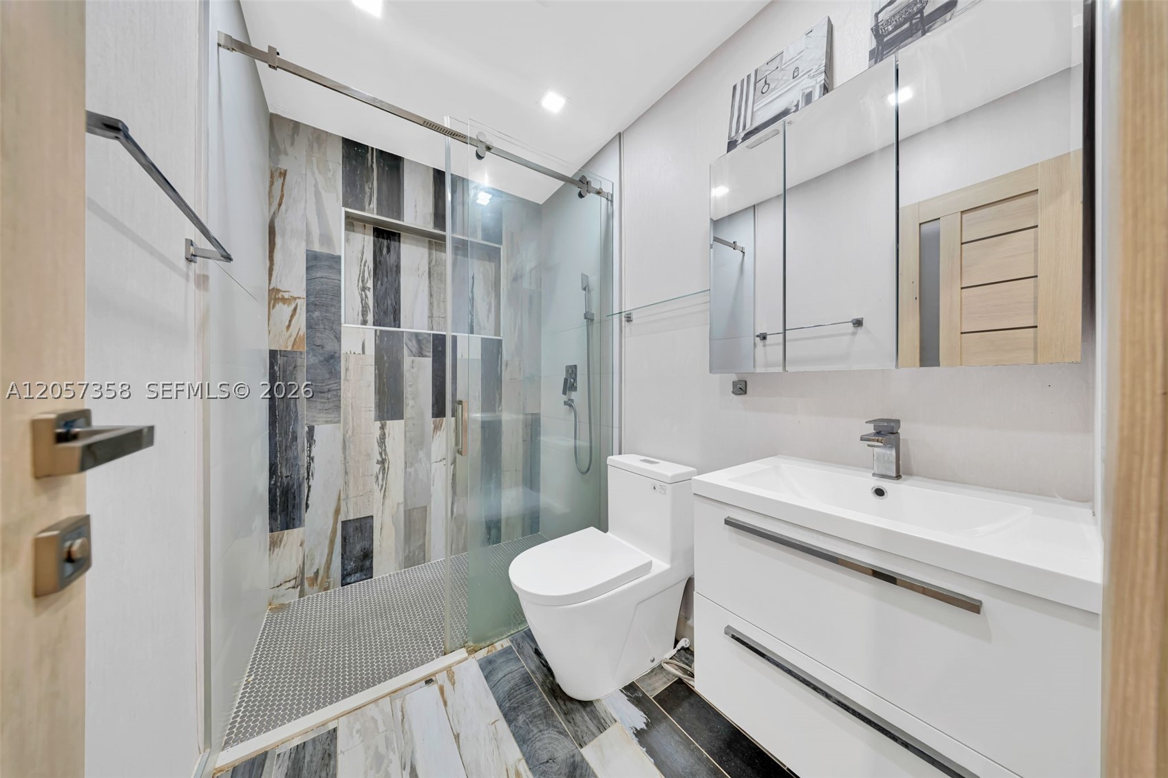 1104 Ne 85th St Property Photo 21