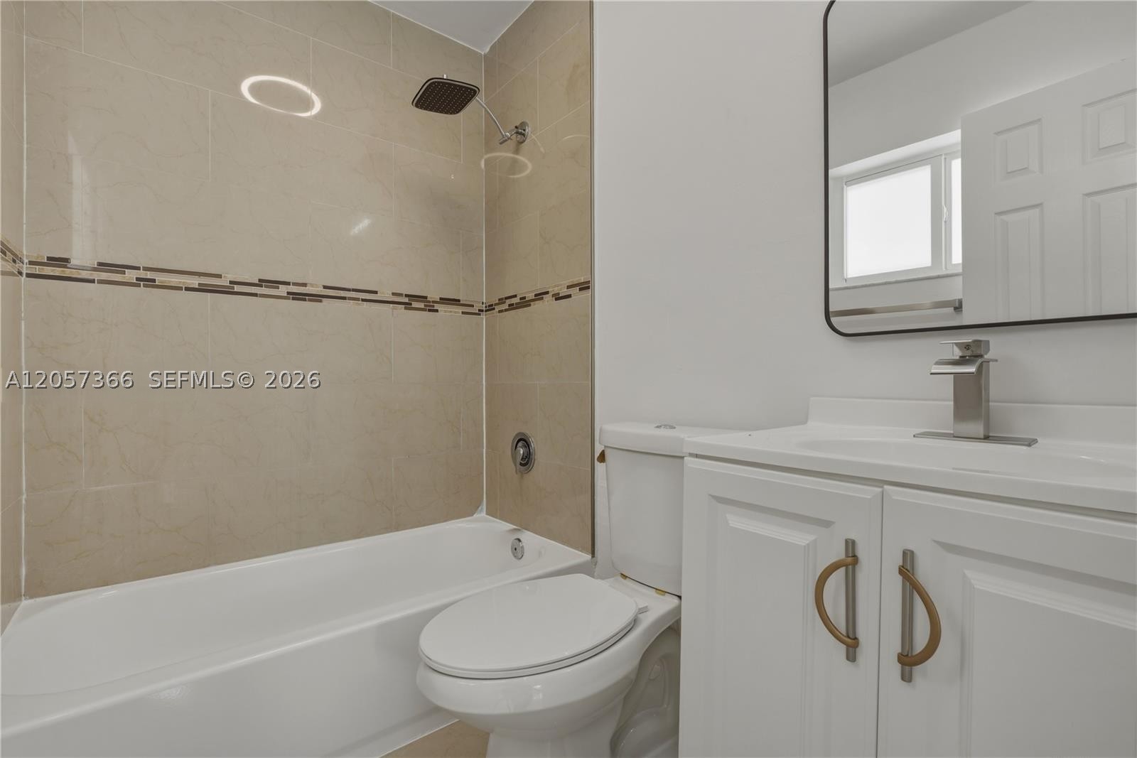 20440 Nw 20th Ct Property Photo 9