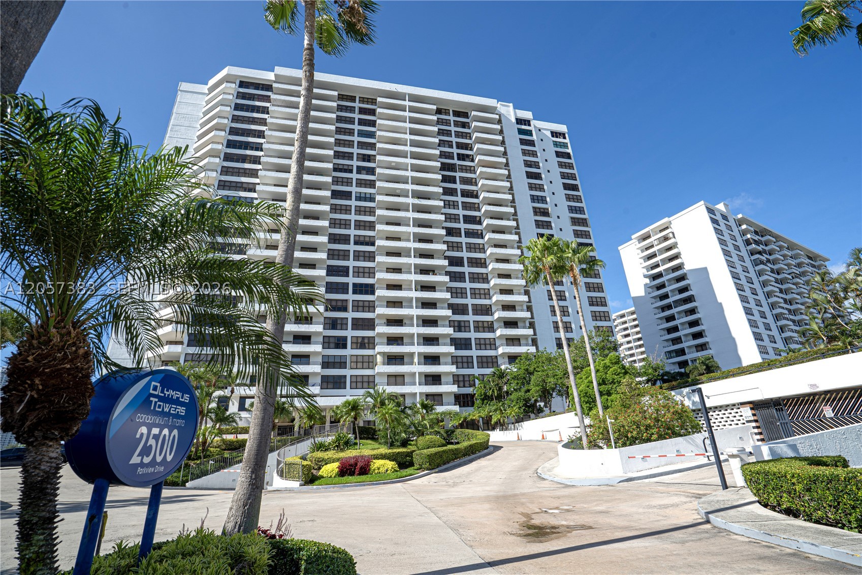 2500 Parkview Dr 616 Property Photo 1