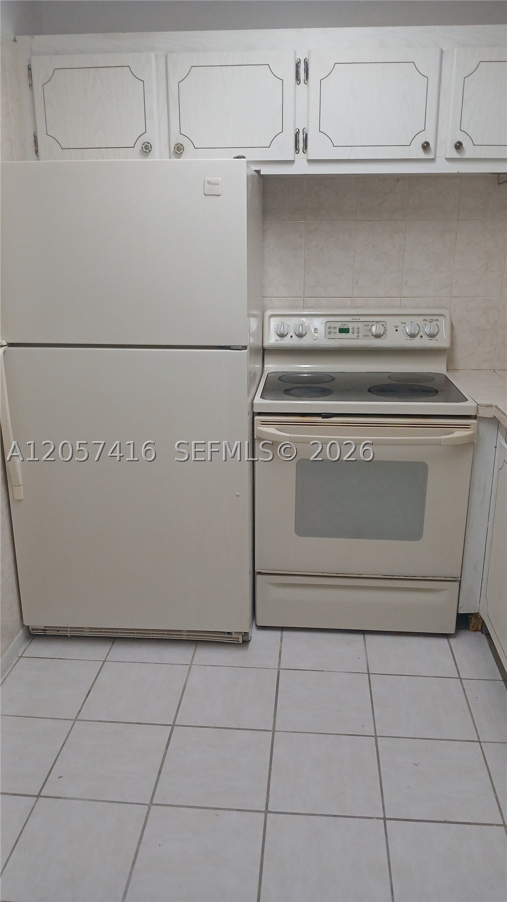 125 Canterbury E 125 Property Photo 5