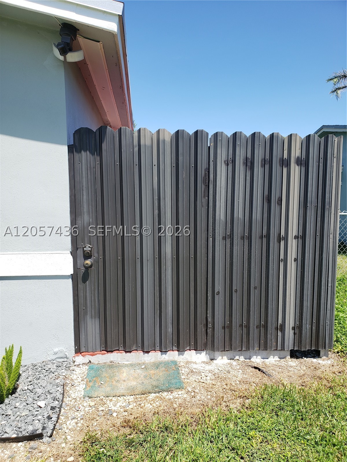 1695 Nw 3rd Ave 0 Property Photo 1
