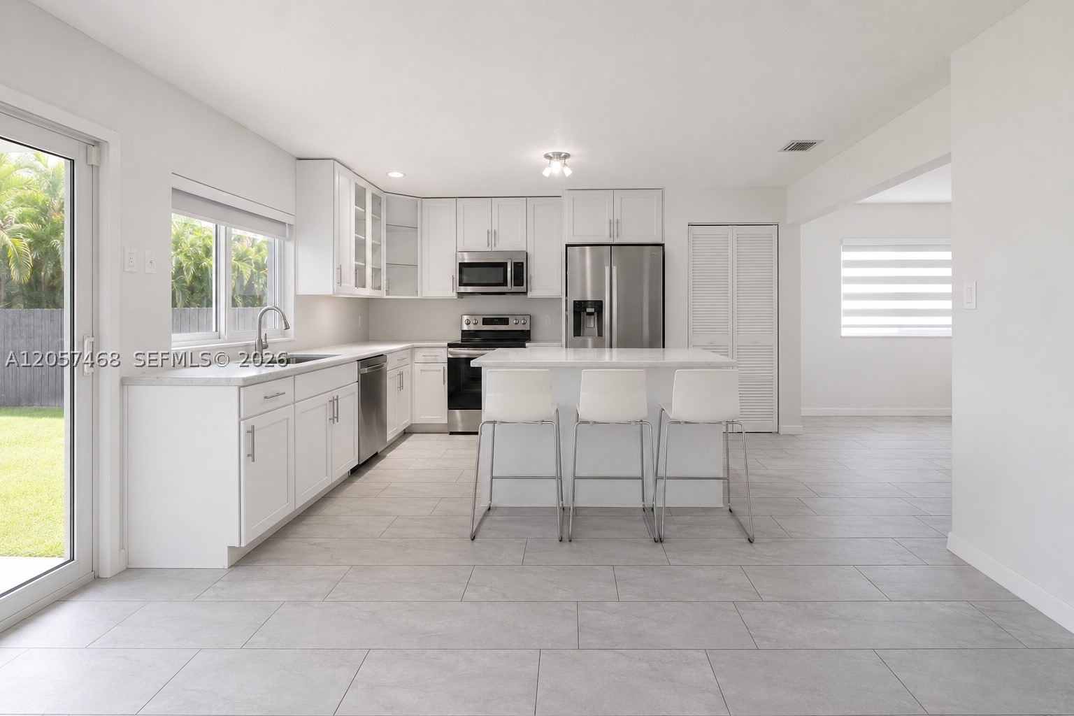 1661 N Goldeneye Ln Property Photo 8