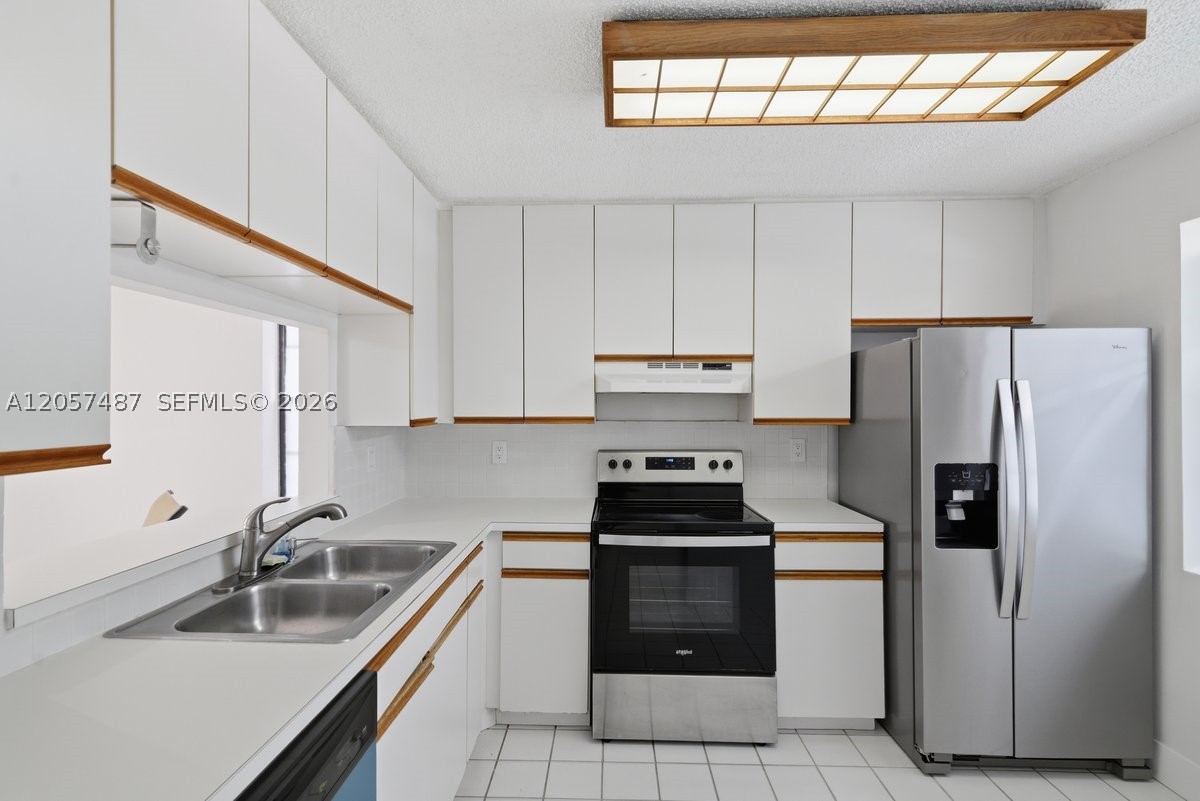6473 Nw 170th Ln Property Photo 6