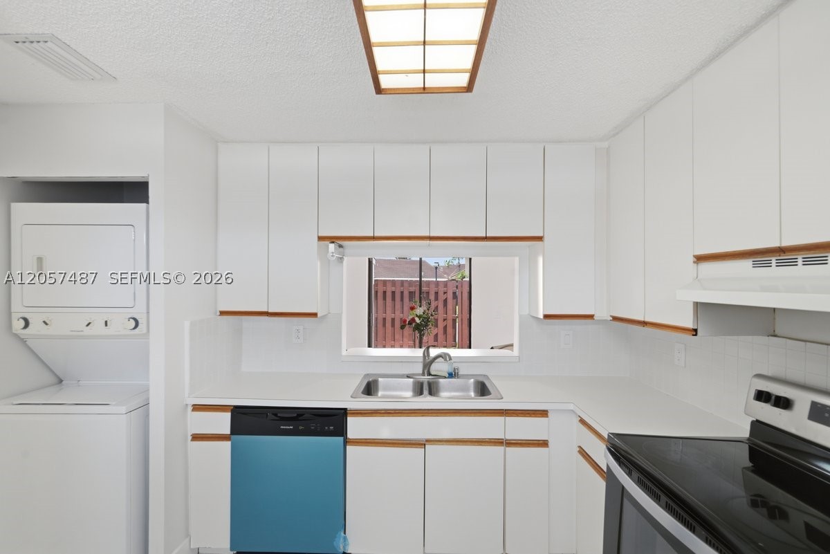 6473 Nw 170th Ln Property Photo 7