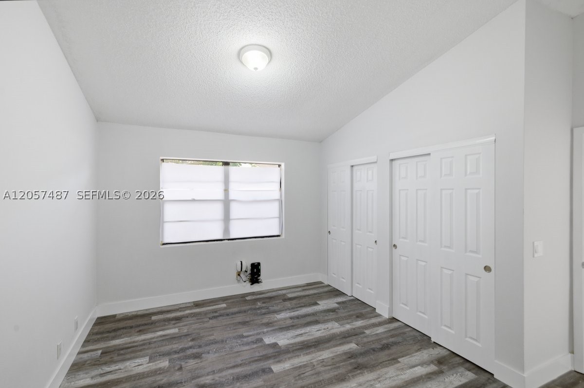6473 Nw 170th Ln Property Photo 13