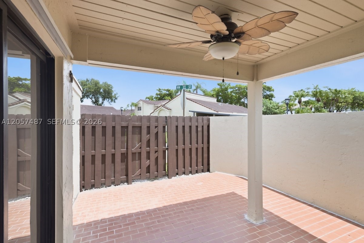 6473 Nw 170th Ln Property Photo 19