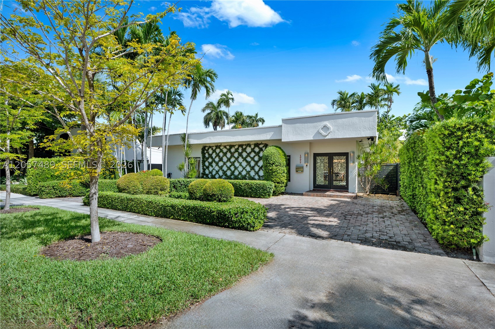 1777 Daytonia Rd Property Photo 1