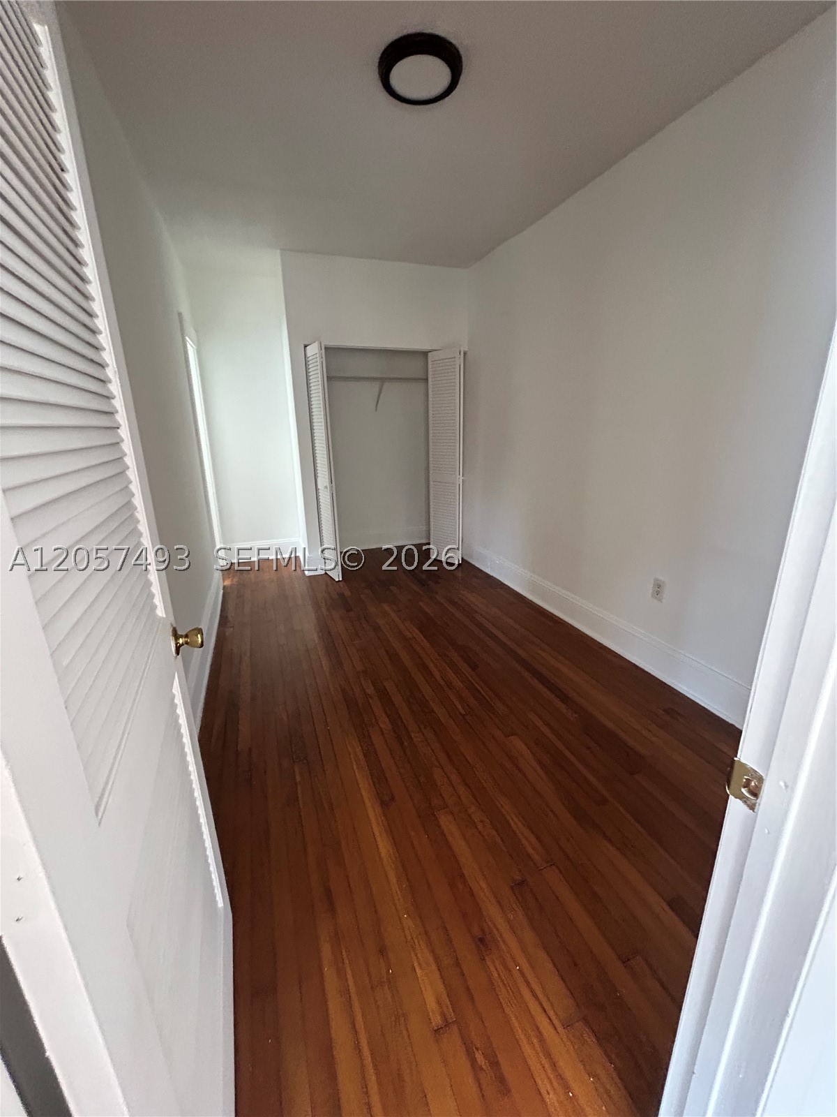 529 Ne 66th St 7 Property Photo 4