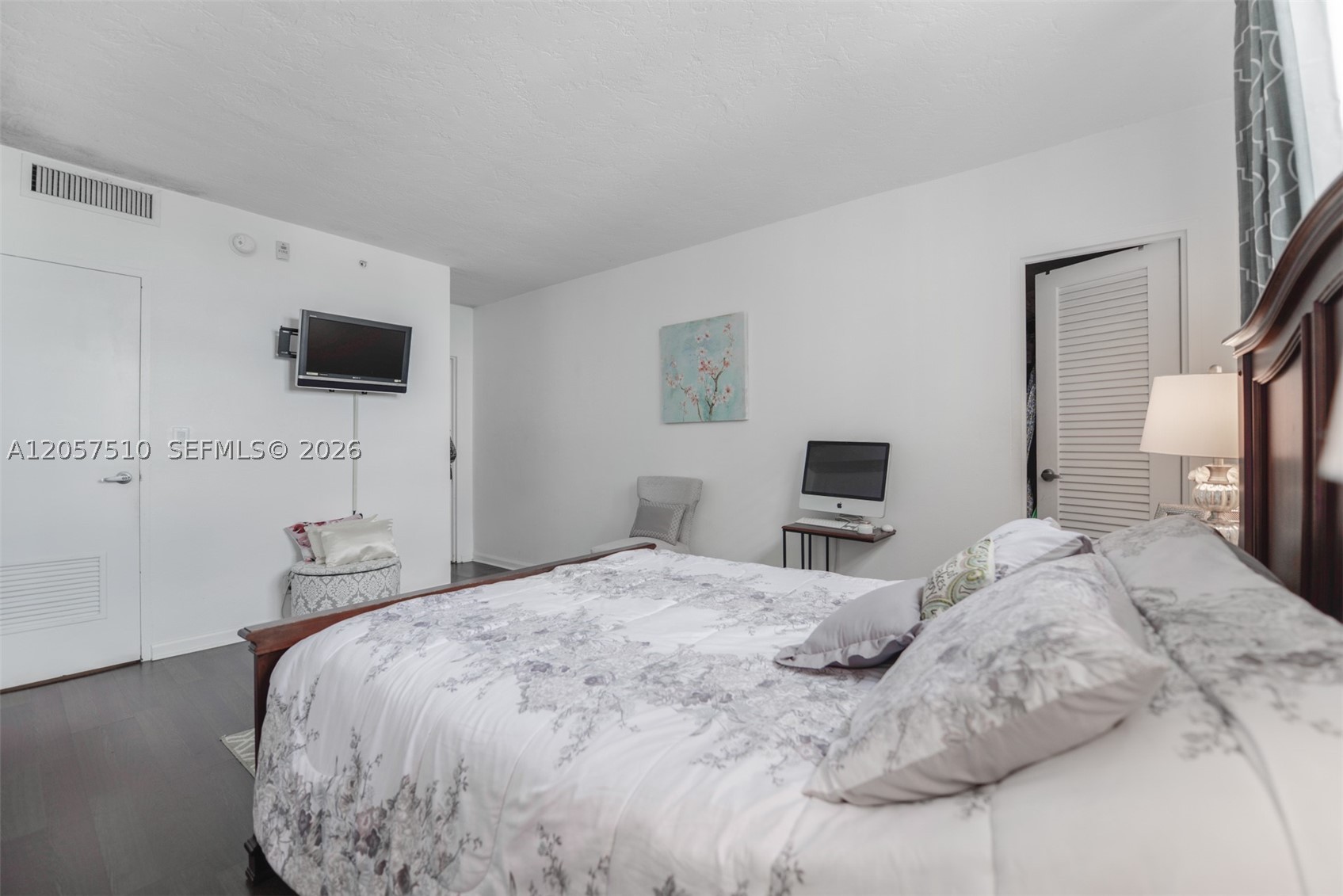 3000 S Ocean Dr 1506 Property Photo 8