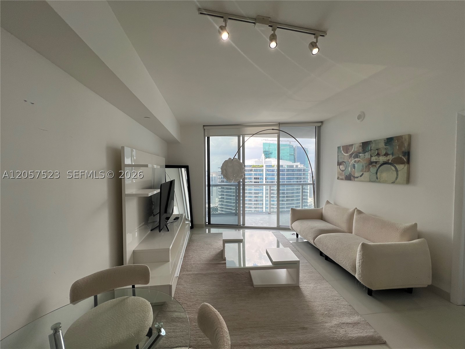 465 Brickell Ave 5304 Property Photo 2