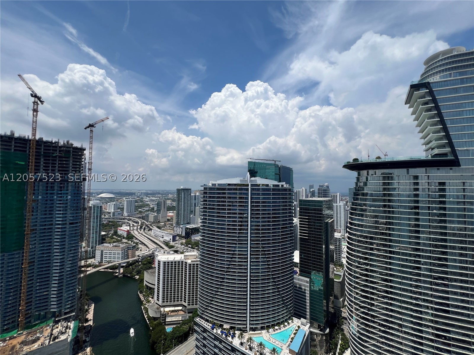 465 Brickell Ave 5304 Property Photo 8