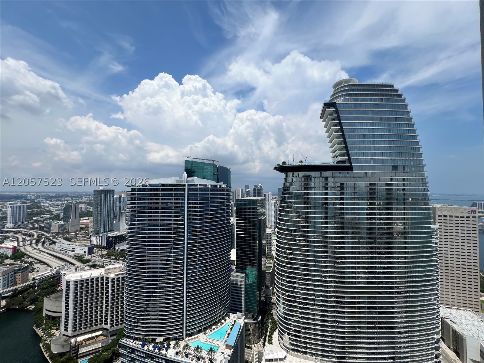 465 Brickell Ave 5304 Property Photo 9