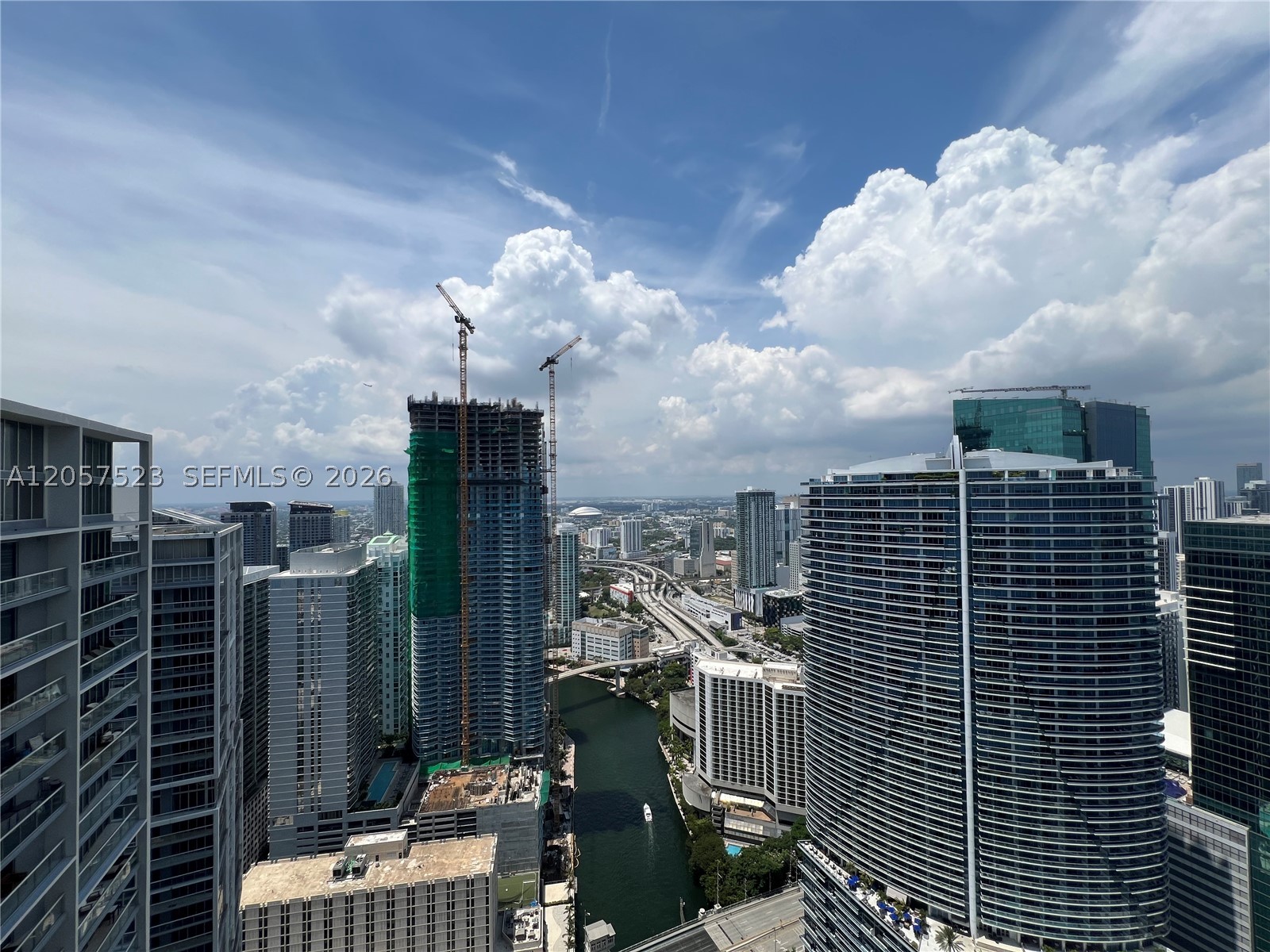 465 Brickell Ave 5304 Property Photo 10