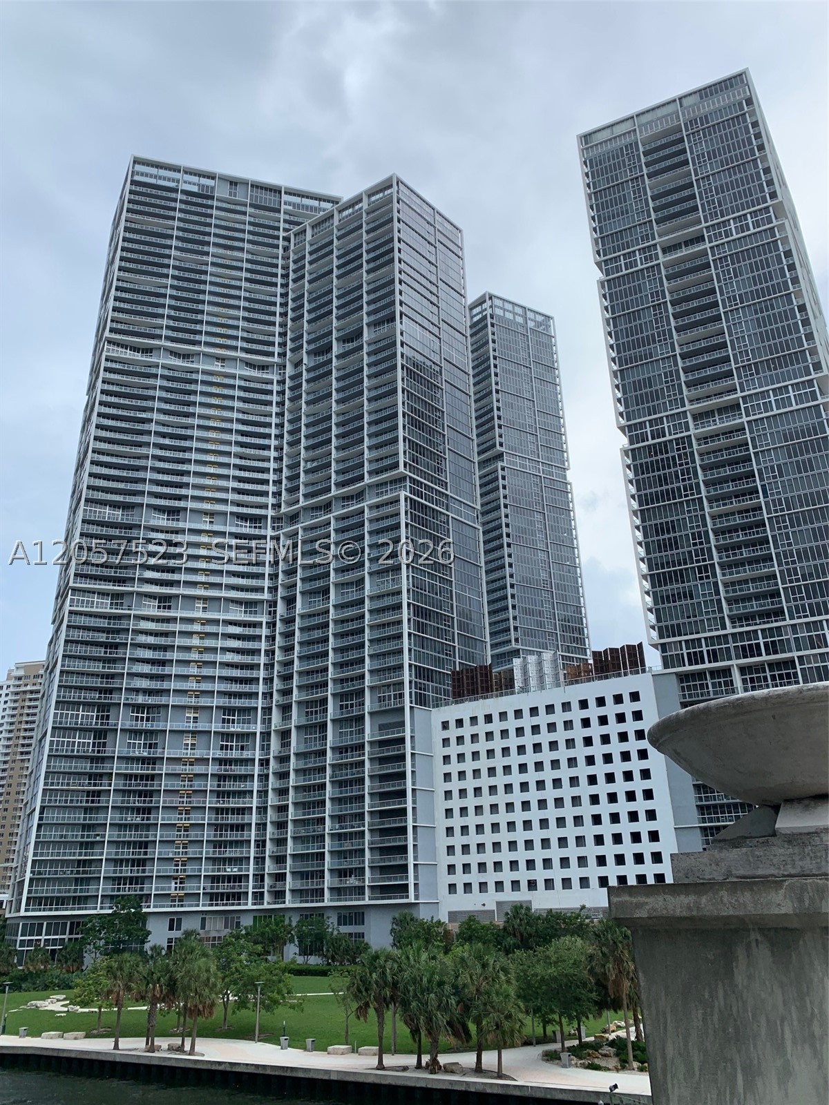 465 Brickell Ave 5304 Property Photo 11